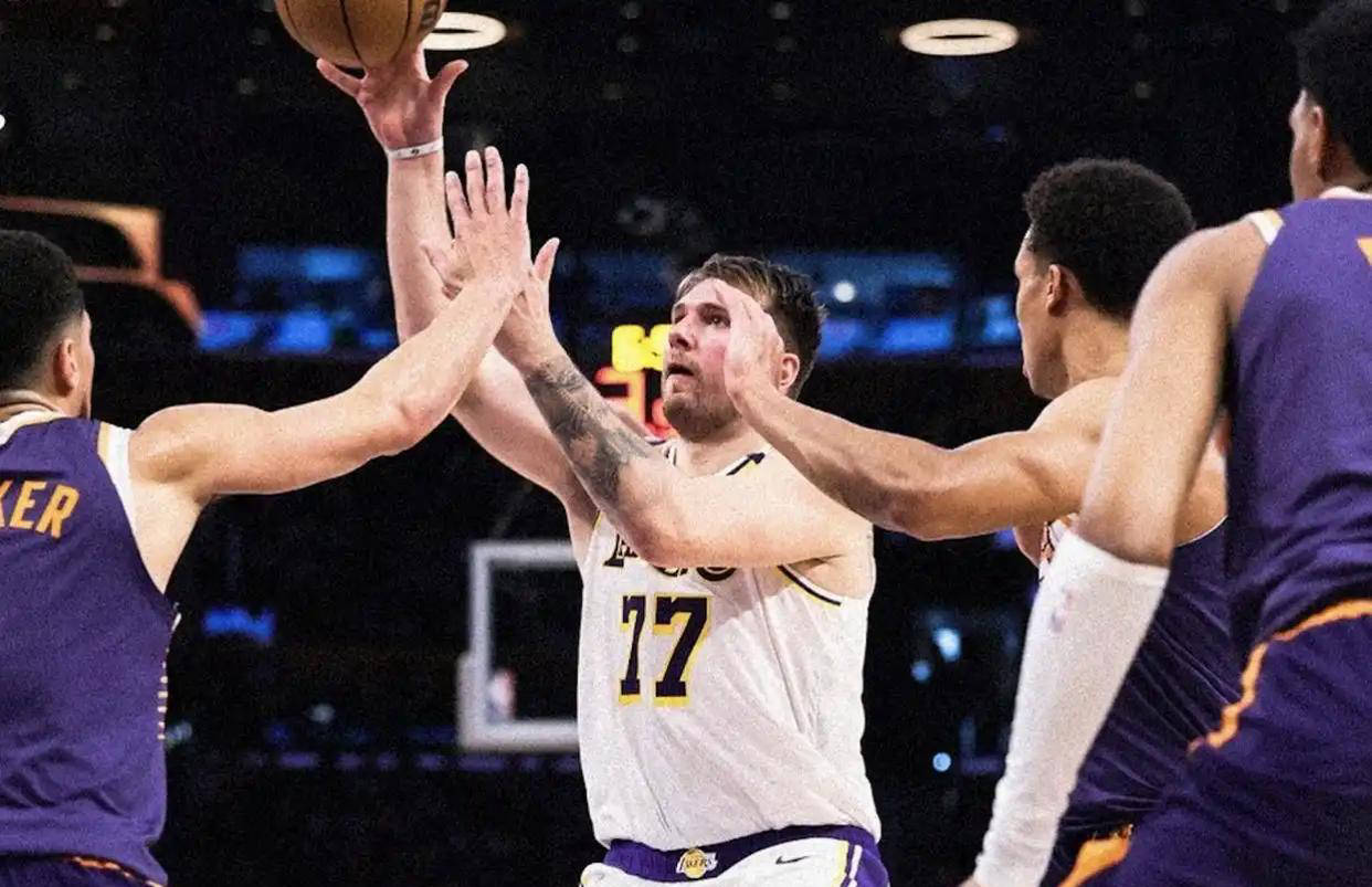 东契奇重要时刻比赛局势复杂，湖人带队取胜！(东契奇重要时刻比赛局势复杂,湖人带队取胜了吗)-九游体育娱乐平台