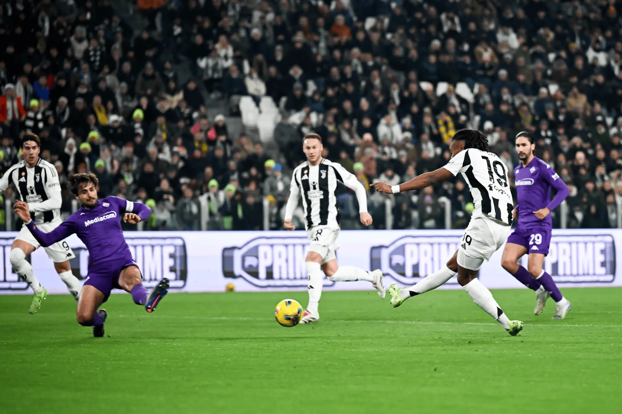 穆古鲁扎焦点对战，巴特勒与60激战尤文图斯分钟，领先优势明显胜负难料！(穆罕默德本萨勒曼卡舒吉)-九游会棋牌app