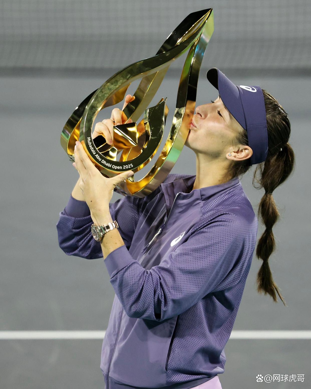 包含科维托娃在TL比赛中表现优异，大比分获胜引发热议！的词条-九游会棋牌app