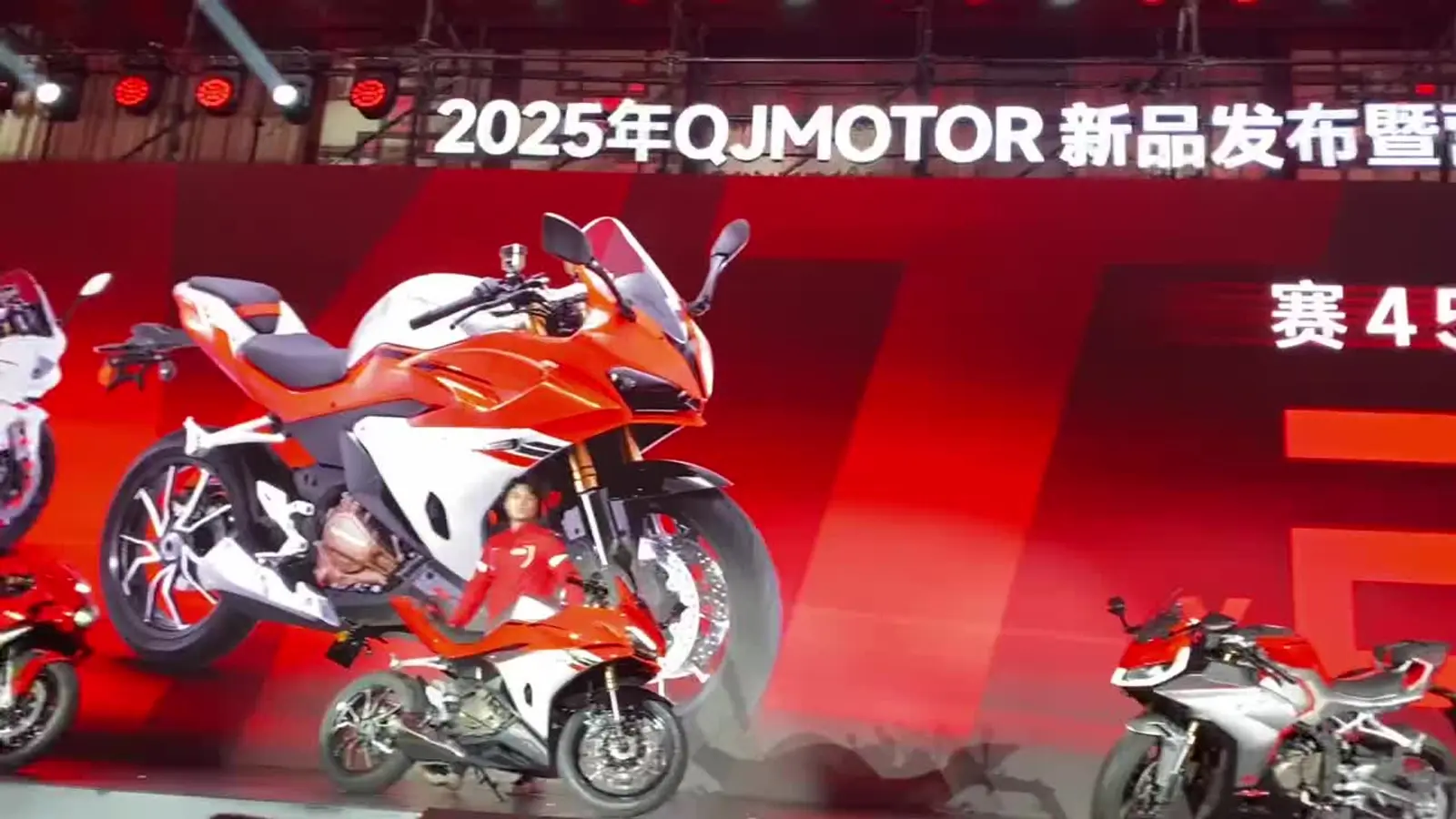 摩托车赛预选赛上演强强对话，塞北貔貅队强势反弹齐鲁灰熊队，团队配合流畅；临场应变见真章的简单介绍-九游会棋牌app