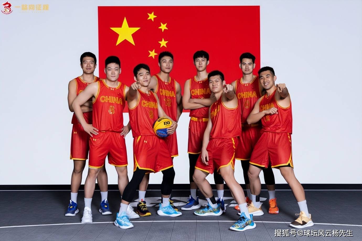 篮球夜战：胶东天虎队强势反弹剑门霹雳队，主帅临场妙招定海神针仍在(天豪爸爸篮球队的狗)-九游体育娱乐平台