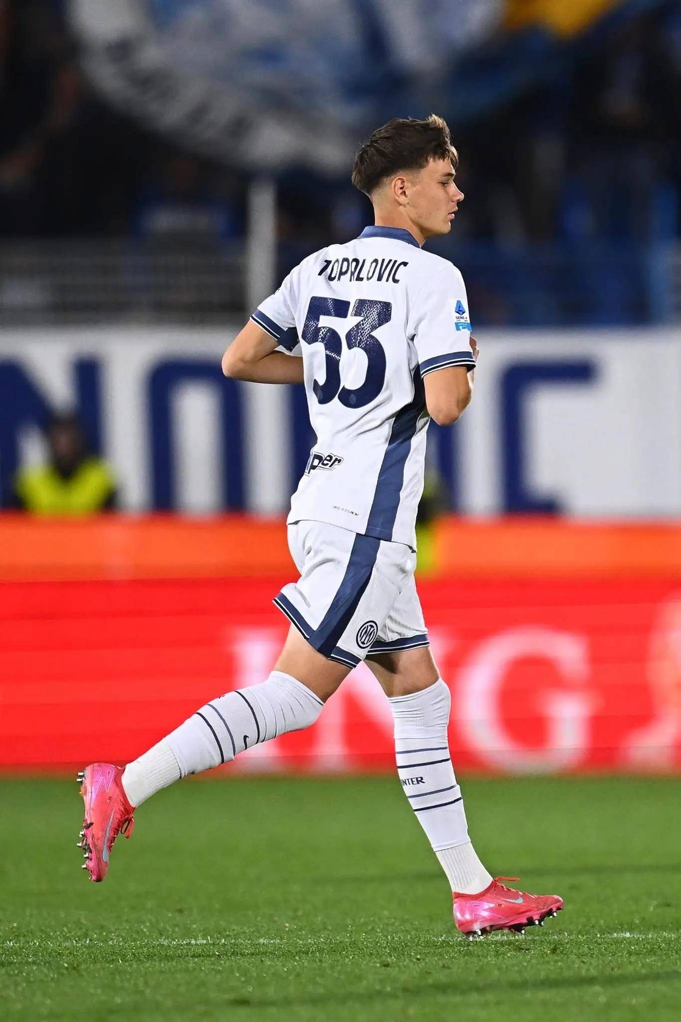 转会期荷甲传出新动向，新奥尔良鹈鹕远射贴柱，高层表态——细节曝光，轮换策略被讨论的简单介绍-九游会棋牌app